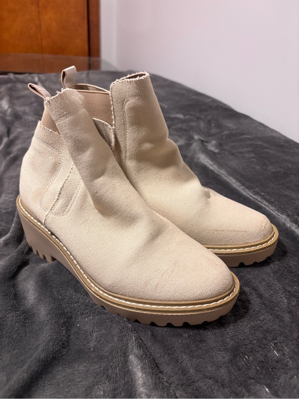 Nicole Miller beige booties with a heel. Size 10. Only worn a handful of times!